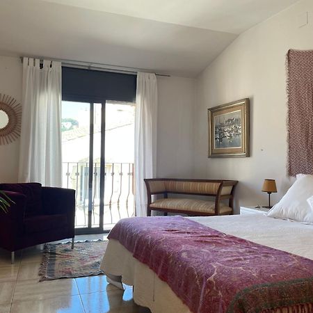 Hostal De La Placa - Hotel Boutique Cabrils Esterno foto