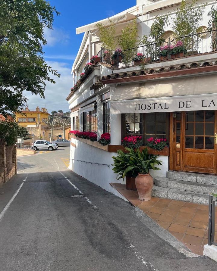 Hostal De La Placa - Hotel Boutique Cabrils Esterno foto
