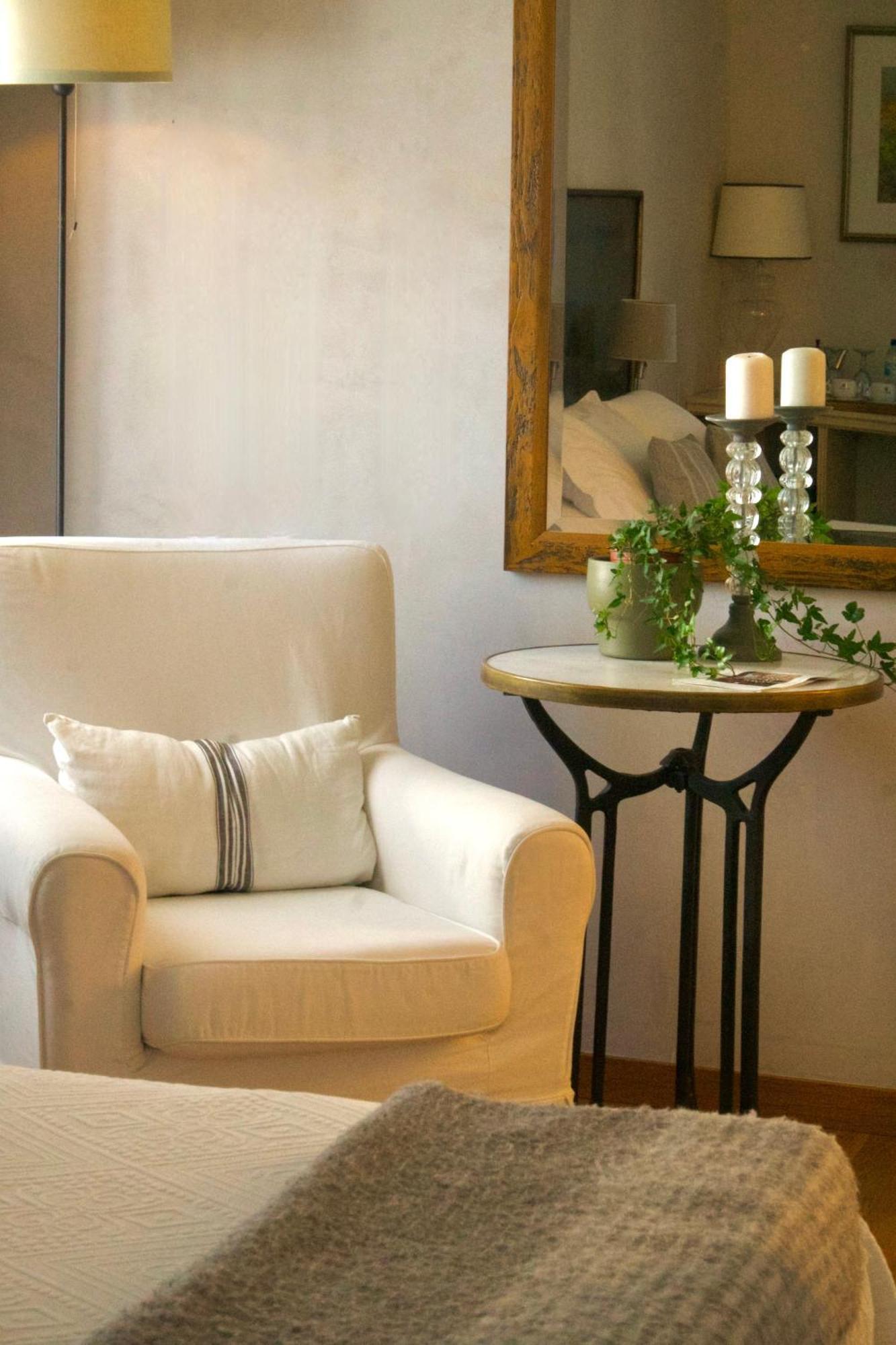 Hostal De La Placa - Hotel Boutique Cabrils Esterno foto